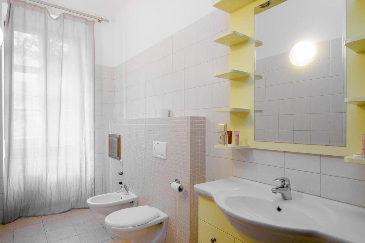 Ginosi Elema Apartel Praha Bagian luar foto